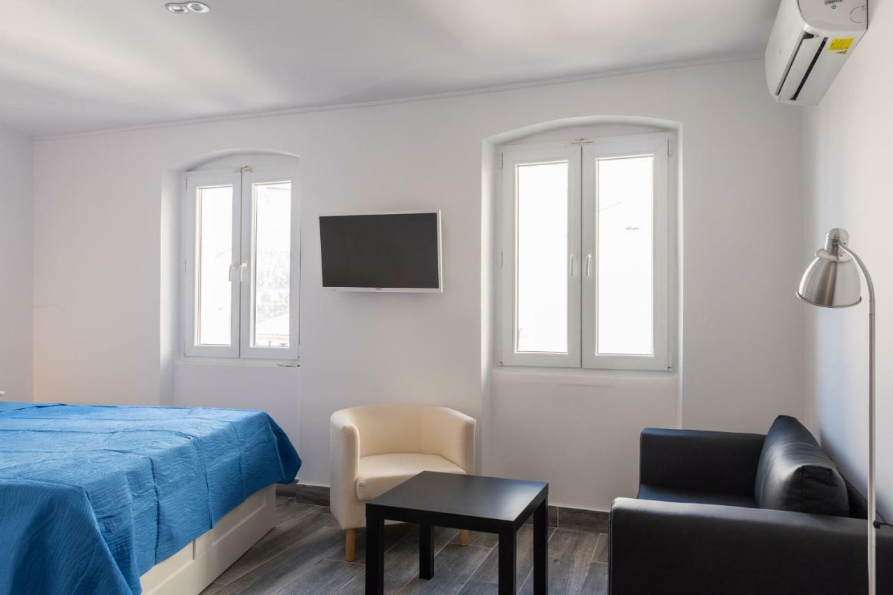 Corfu Downtown Suites Exteriör bild